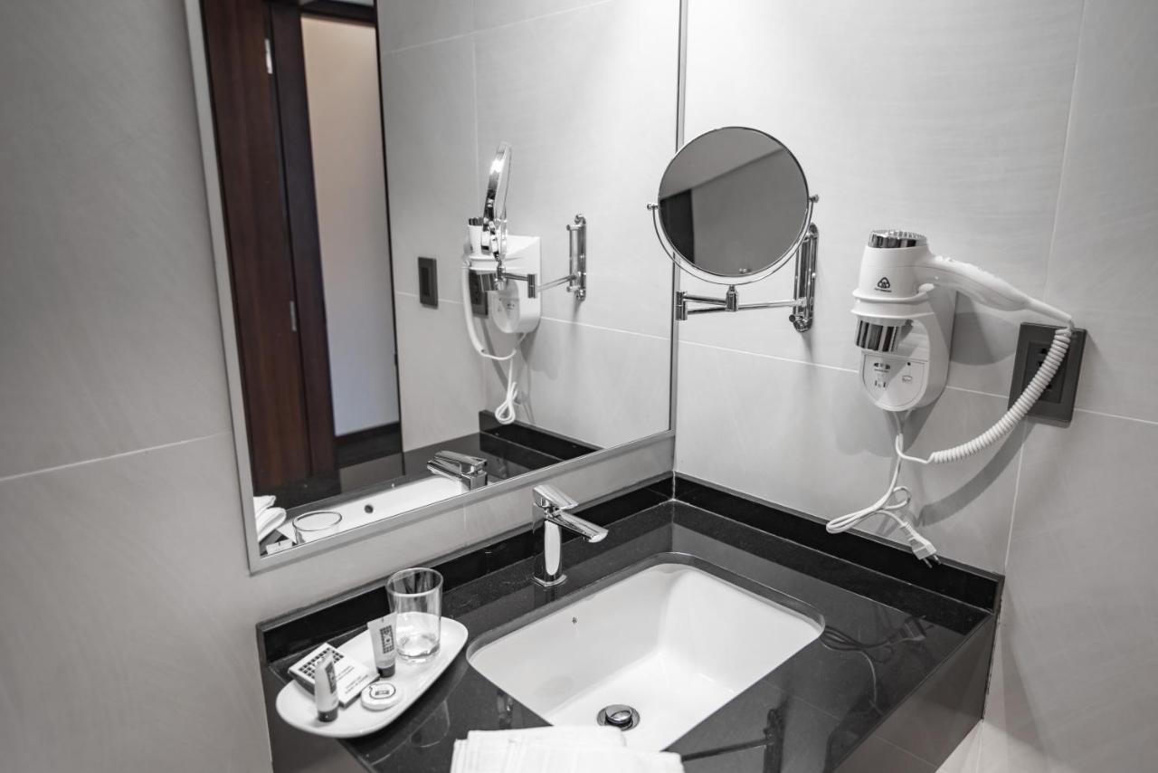 Mitru Express Hotel La Paz Ngoại thất bức ảnh